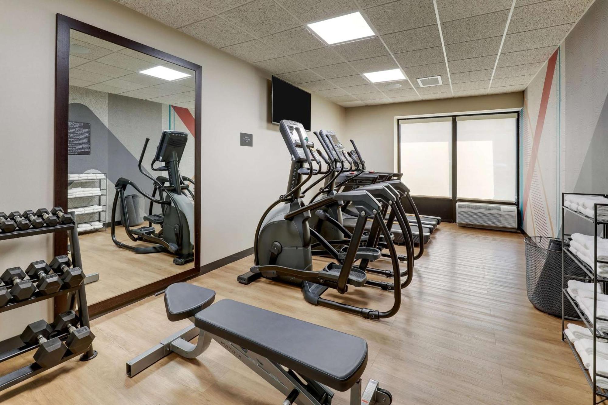 Drury Inn & Suites Birmingham Lakeshore Drive Buitenkant foto