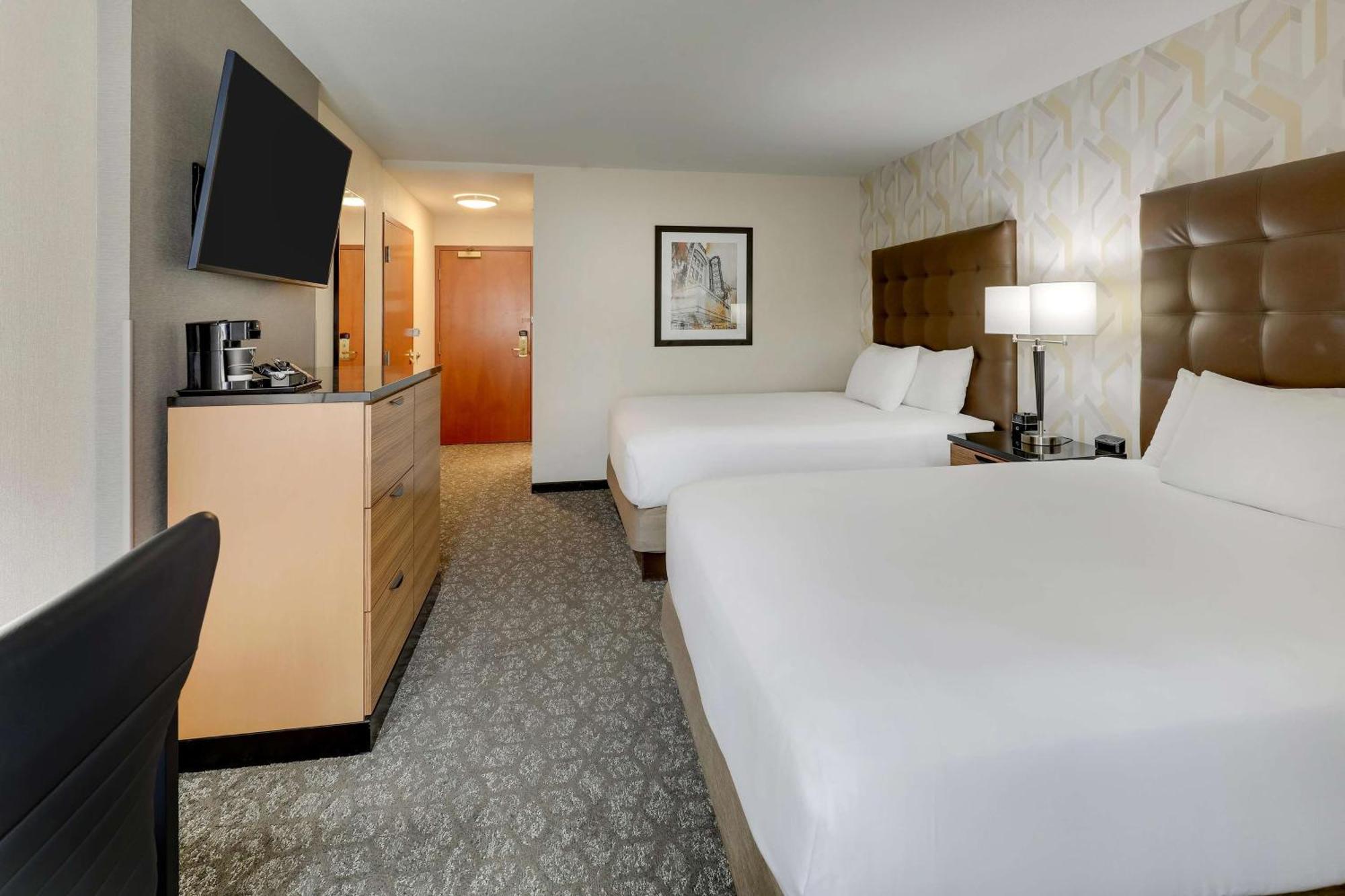 Drury Inn & Suites Birmingham Lakeshore Drive Buitenkant foto