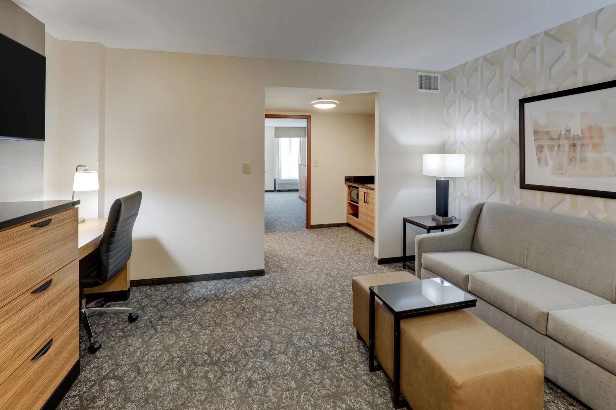 Drury Inn & Suites Birmingham Lakeshore Drive Buitenkant foto