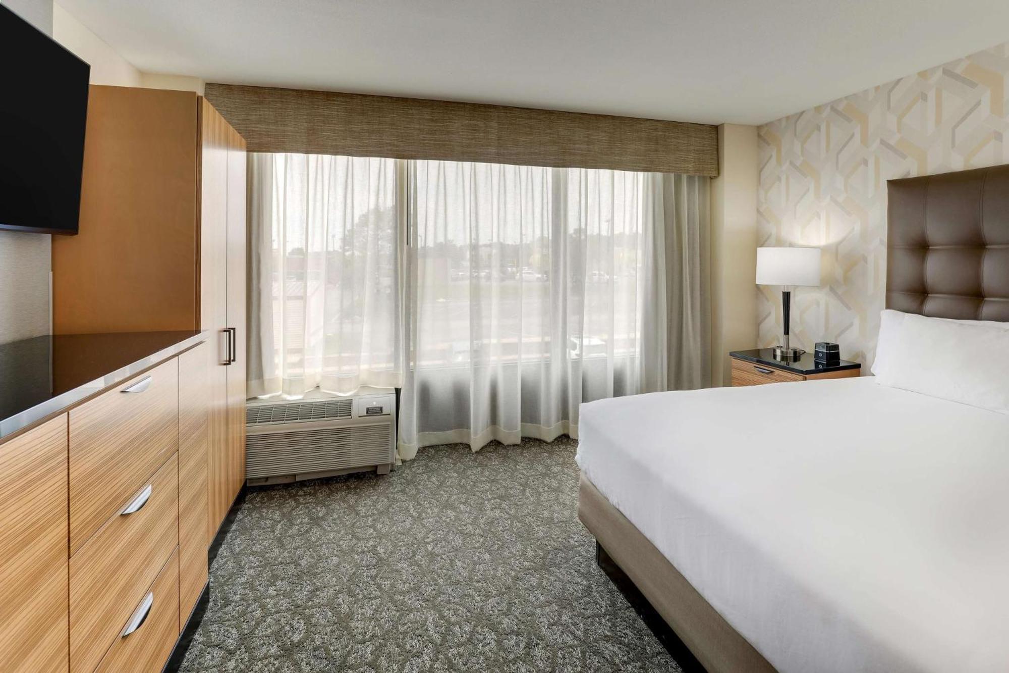 Drury Inn & Suites Birmingham Lakeshore Drive Buitenkant foto