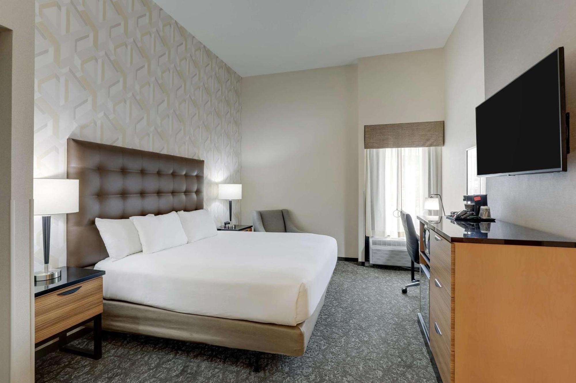 Drury Inn & Suites Birmingham Lakeshore Drive Buitenkant foto