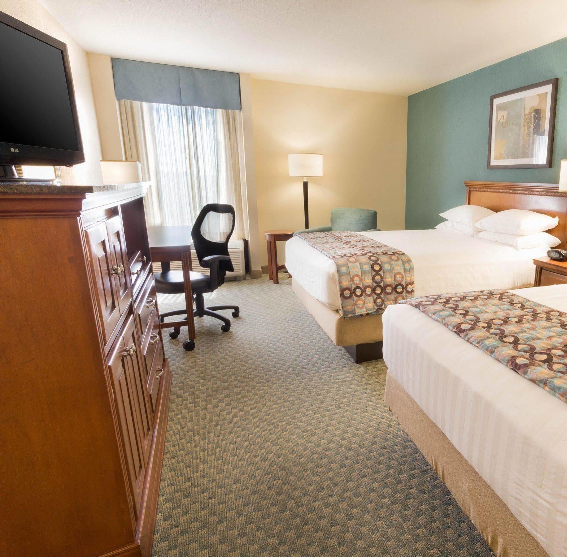 Drury Inn & Suites Birmingham Lakeshore Drive Buitenkant foto